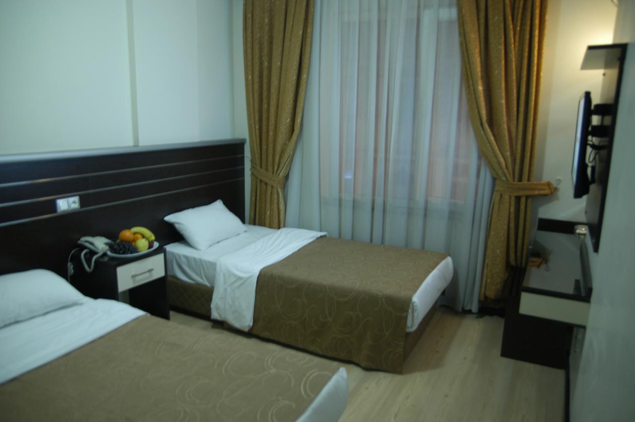 Merdan Hotel Istanbul Bagian luar foto
