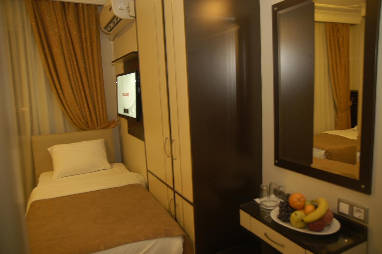 Merdan Hotel Istanbul Bagian luar foto